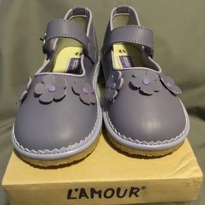 L'AMOUR Girls 12 Leather Floral Velcro Shoes